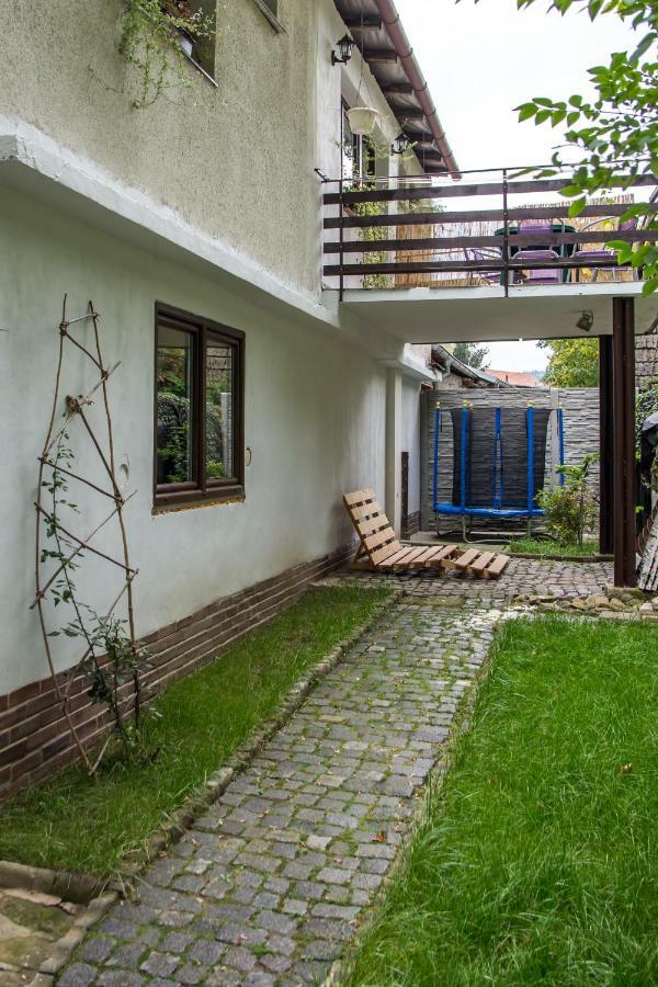 Salas-Dum Pro Spolecnou Dovolenou Az 11 Osob Exterior foto